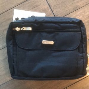 NWT Baggallini “Wander” Bag
